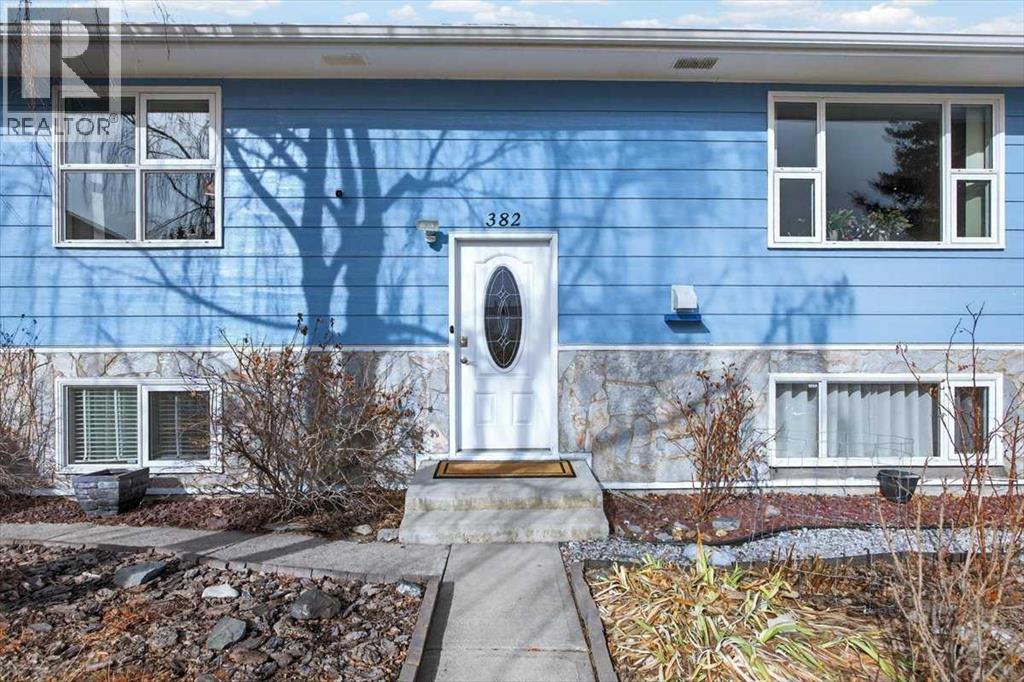 382 Ellis Crescent Se, High River, Alberta  T1V 1J1 - Photo 4 - A2291190