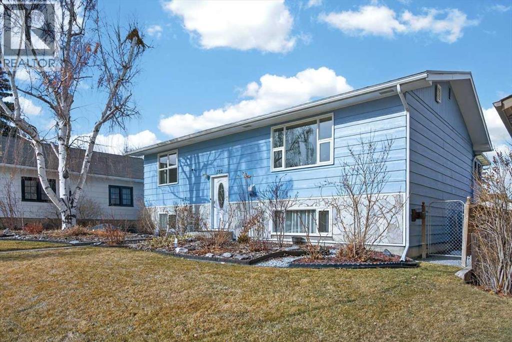 382 Ellis Crescent Se, High River, Alberta  T1V 1J1 - Photo 2 - A2291190