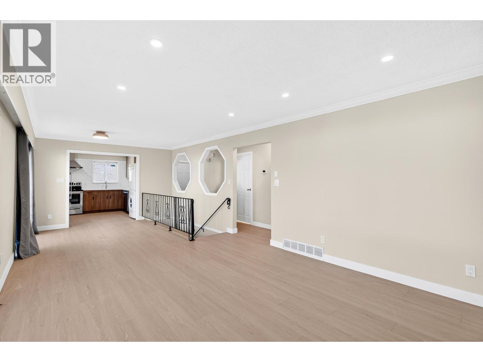 18950 Ford Road, Pitt Meadows, British Columbia  V3Y 1X1 - Photo 8 - R3084226