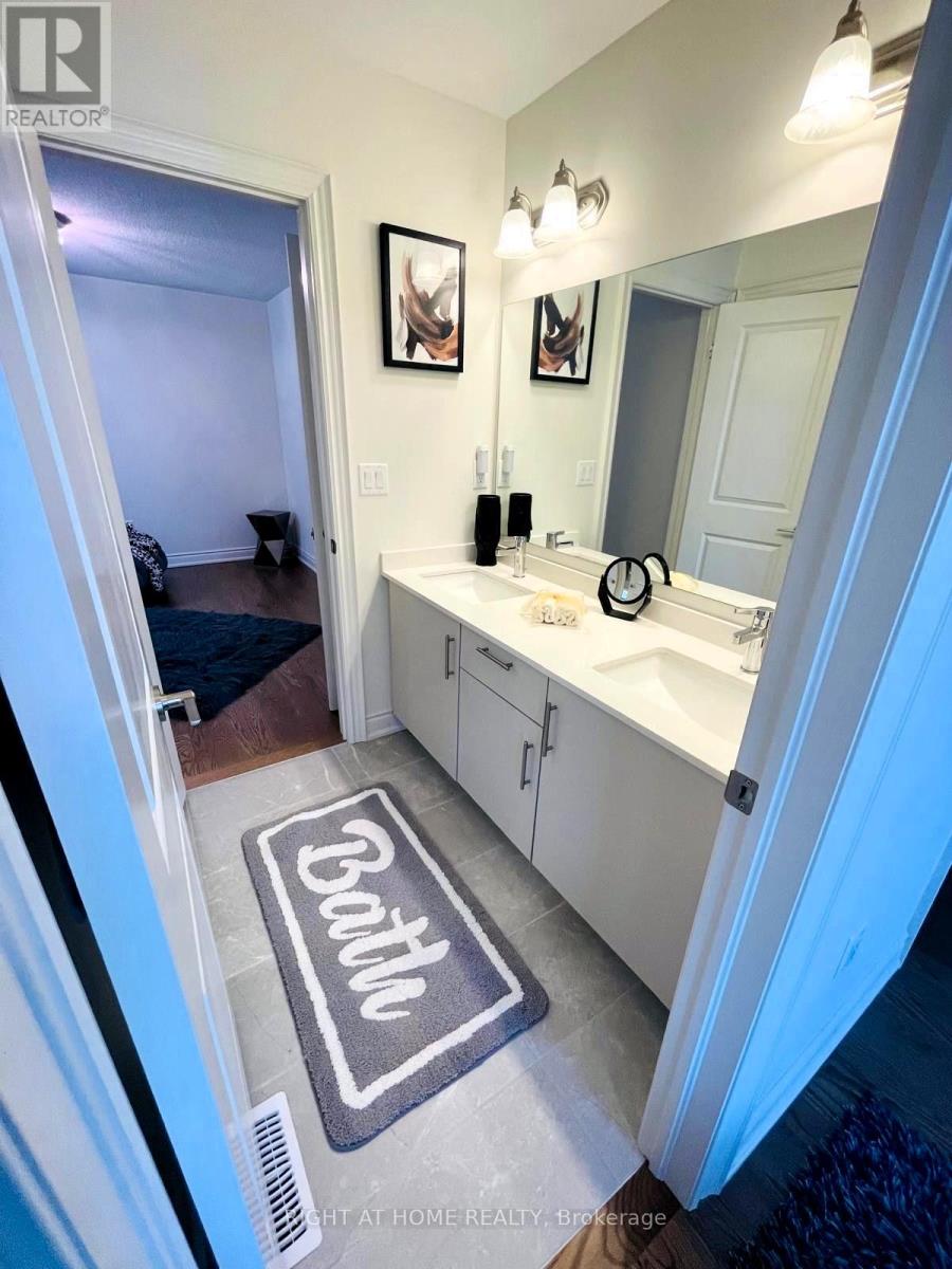 671 Langford Boulevard, Bradford West Gwillimbury, Ontario  L3Z 4P4 - Photo 16 - N12859520