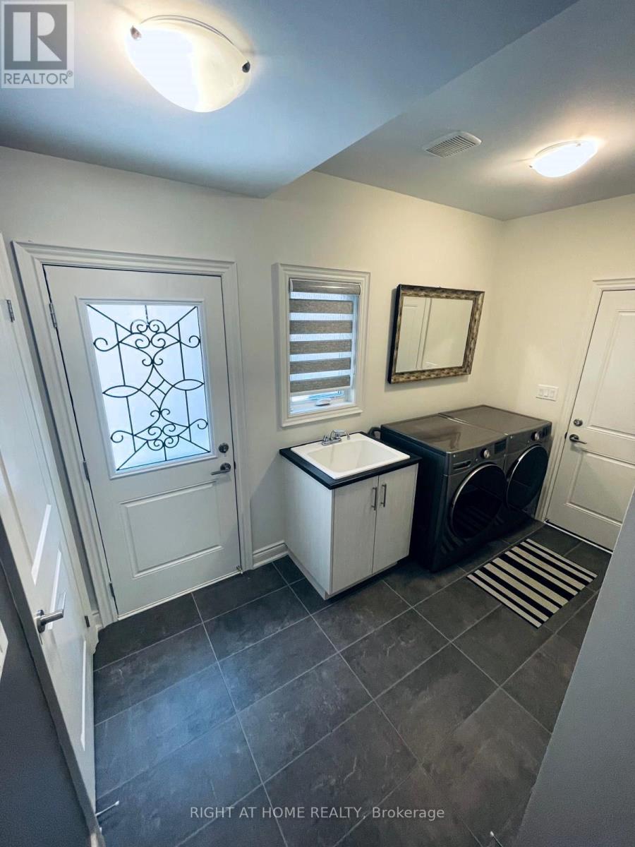 671 Langford Boulevard, Bradford West Gwillimbury, Ontario  L3Z 4P4 - Photo 23 - N12859520