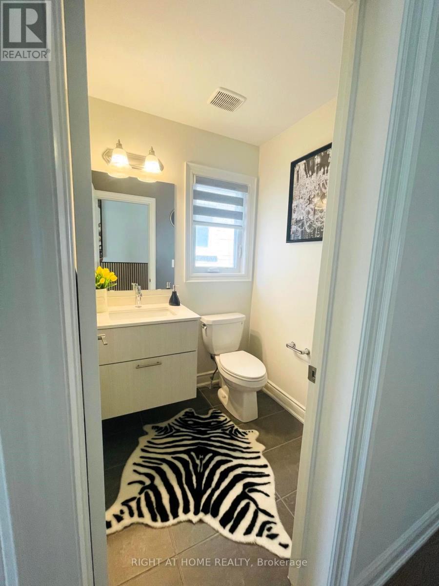 671 Langford Boulevard, Bradford West Gwillimbury, Ontario  L3Z 4P4 - Photo 8 - N12859520