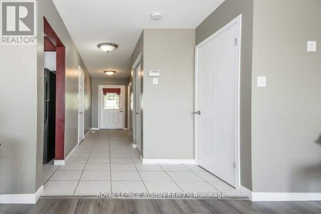 3 King William Court, Cambridge, Ontario  N3C 4J2 - Photo 5 - X12859512