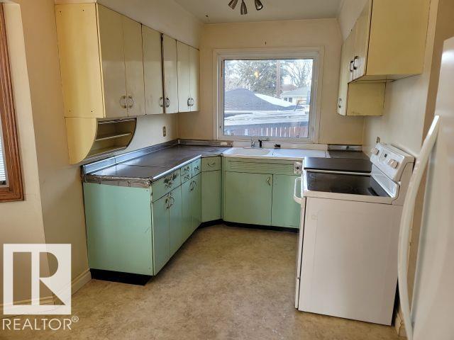 7524 95 Av Nw, Edmonton, Alberta T6C 1X5 - Photo 18 - E4469680