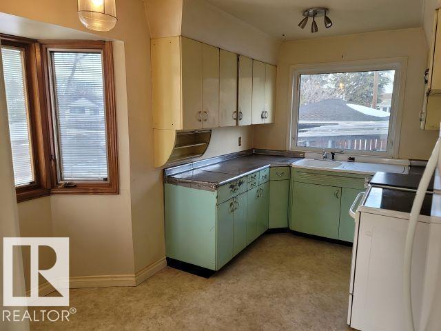 7524 95 Av Nw, Edmonton, Alberta T6C 1X5 - Photo 22 - E4469680