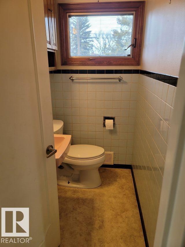 7524 95 Av Nw, Edmonton, Alberta T6C 1X5 - Photo 32 - E4469680