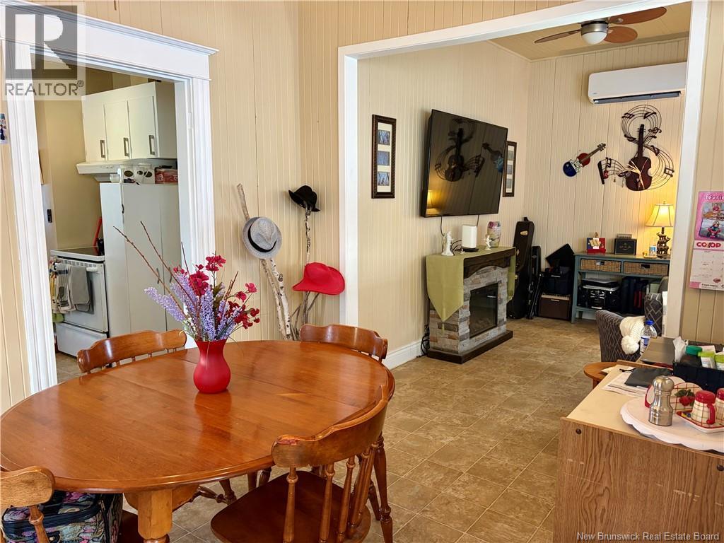 403 Wallace, Dalhousie, New Brunswick  E8C 2W2 - Photo 12 - NB133317