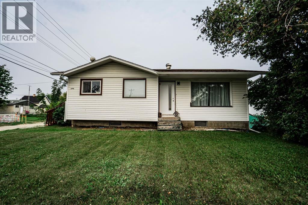 10916 105 Avenue, fairview, Alberta