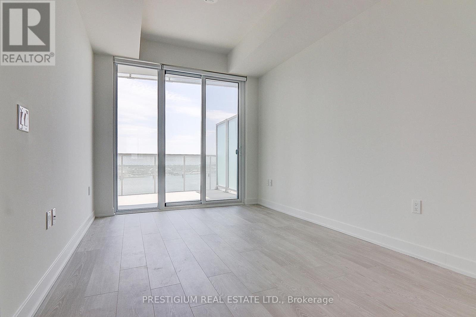 2801 - 15 Queens Quay E, Toronto, Ontario  M5E 0C5 - Photo 17 - C12859566