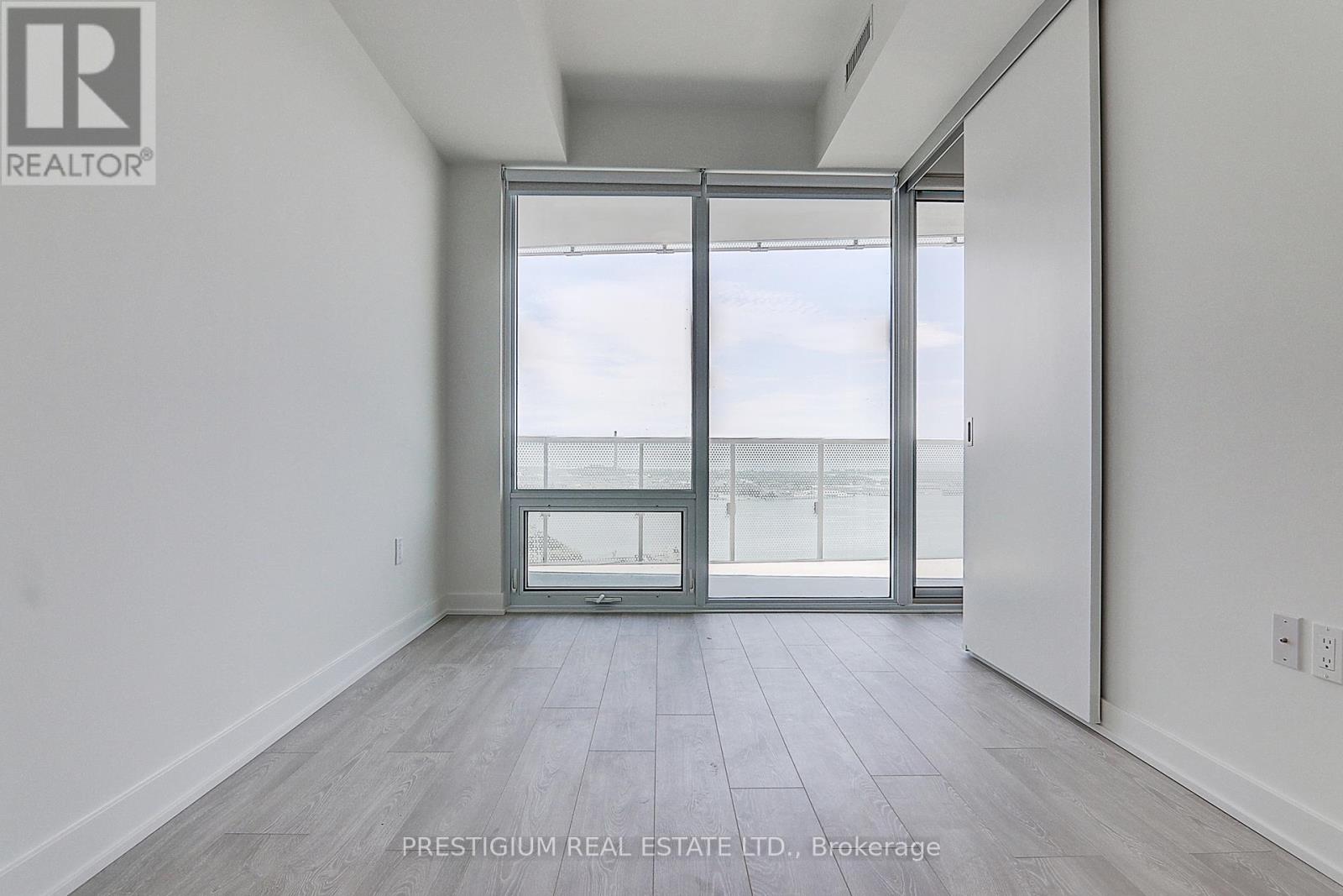 2801 - 15 Queens Quay E, Toronto, Ontario  M5E 0C5 - Photo 22 - C12859566