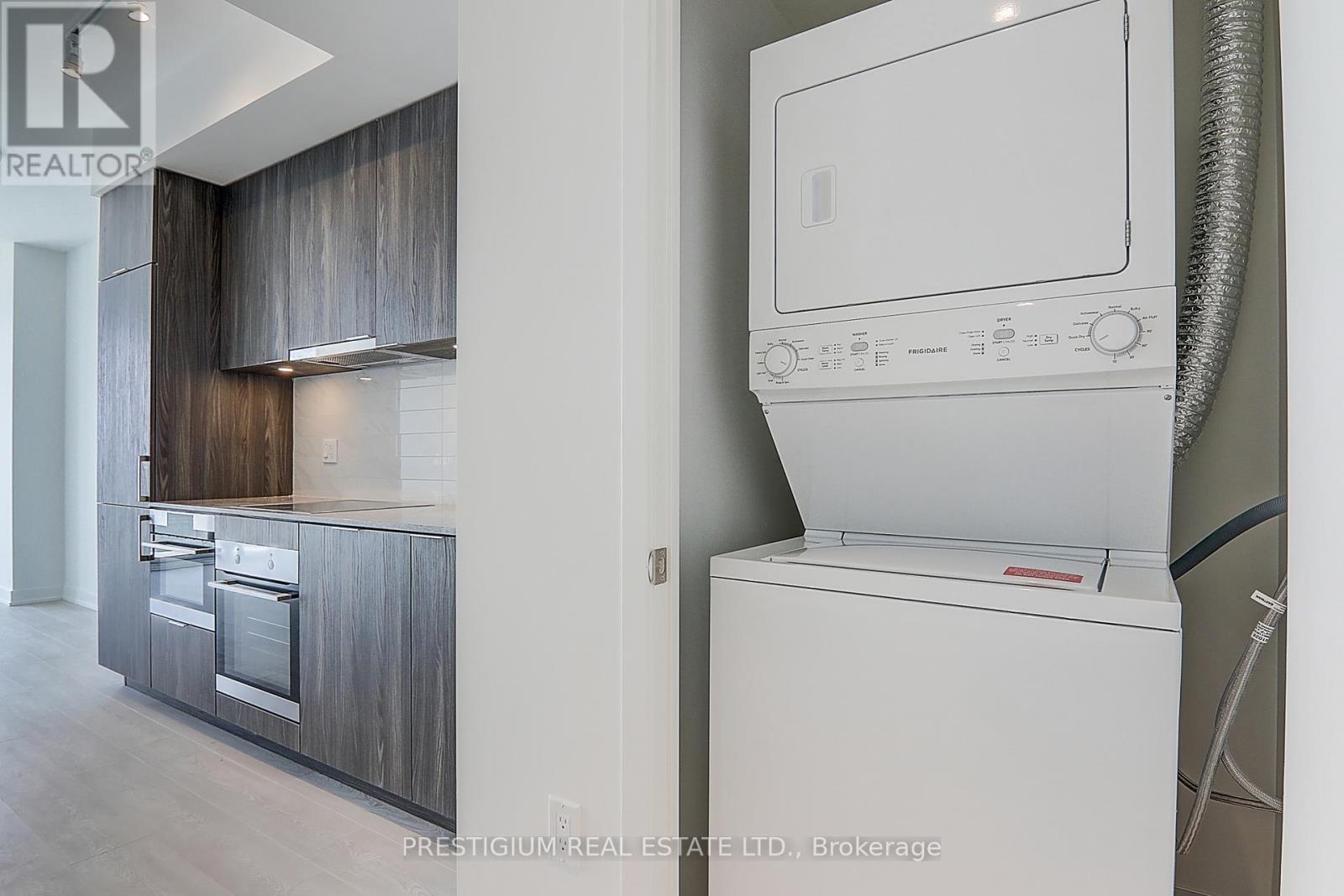 2801 - 15 Queens Quay E, Toronto, Ontario  M5E 0C5 - Photo 25 - C12859566