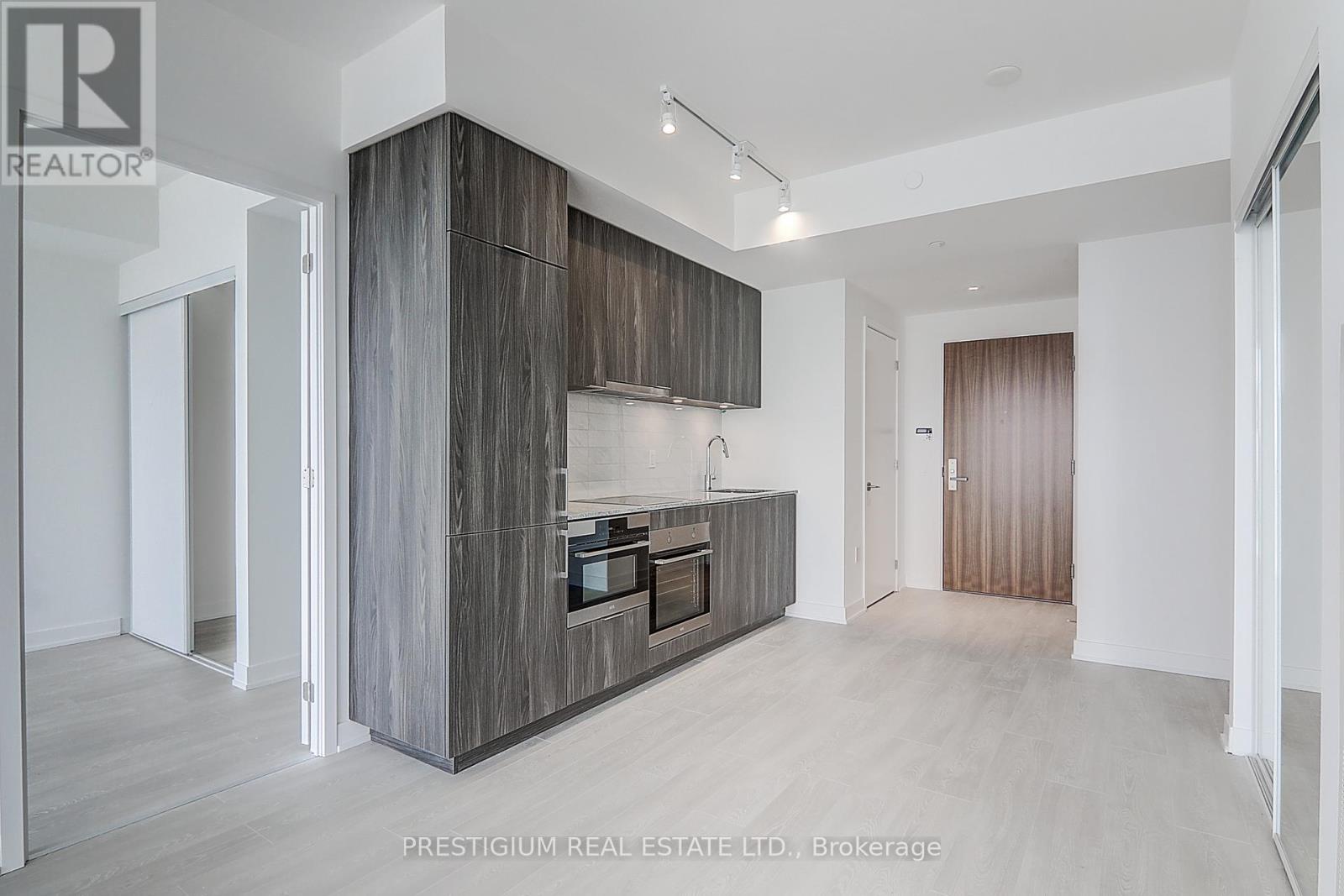 2801 - 15 Queens Quay E, Toronto, Ontario  M5E 0C5 - Photo 8 - C12859566