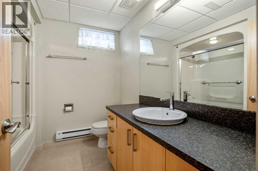 16 Stratton Place Sw, Calgary, Alberta  T3H 1T6 - Photo 48 - A2291243