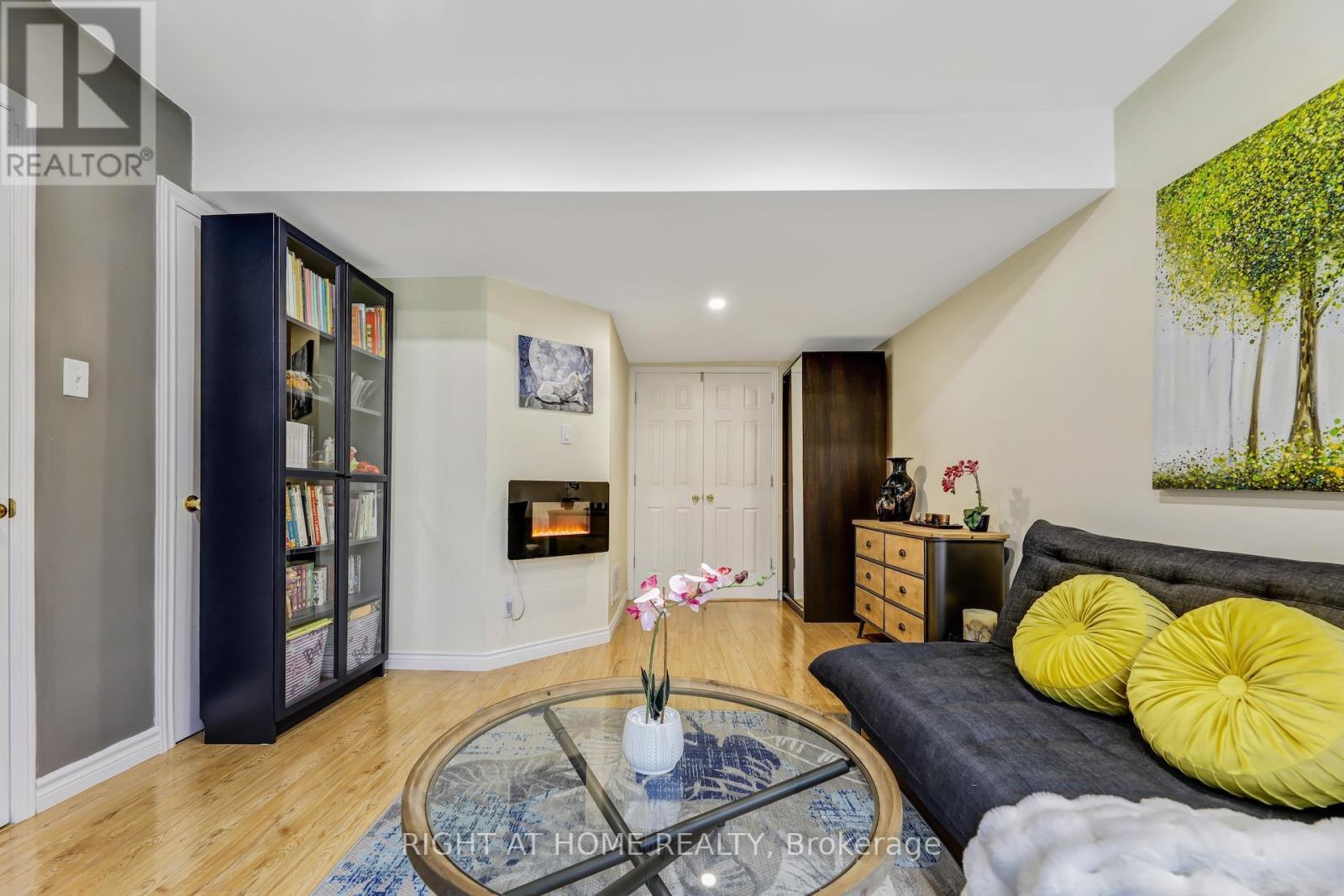 40 - 130 Mosaics Avenue, Aurora, Ontario  L4G 7L5 - Photo 25 - N12859574