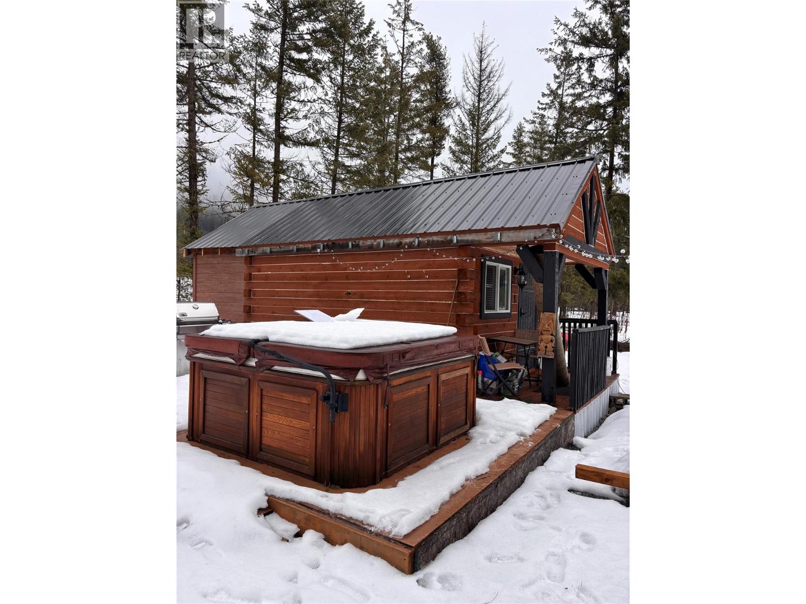 183 Calder Road, Edgewood, British Columbia  V0G 1J0 - Photo 9 - 10374108