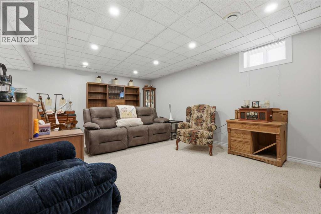 63 Huntmeadow Road Ne, Calgary, Alberta T2K 5H2 - Photo 15 - A2284085