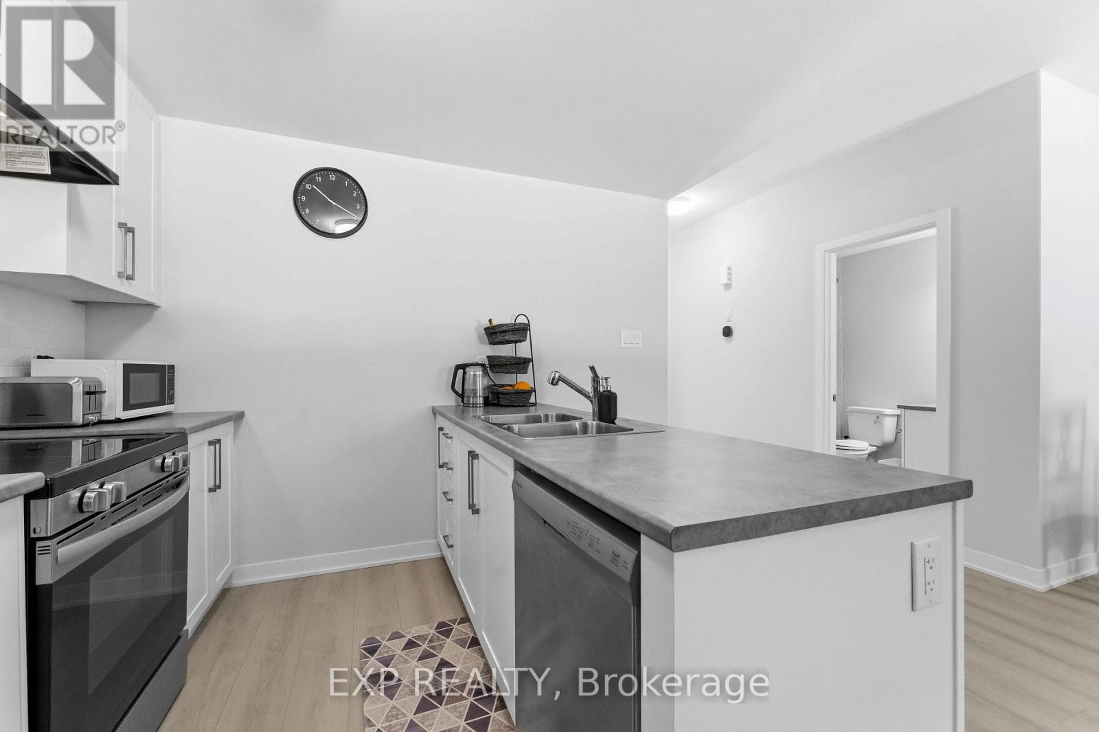 116 Parnian Private, Ottawa, Ontario  K2J 4H7 - Photo 15 - X12859596