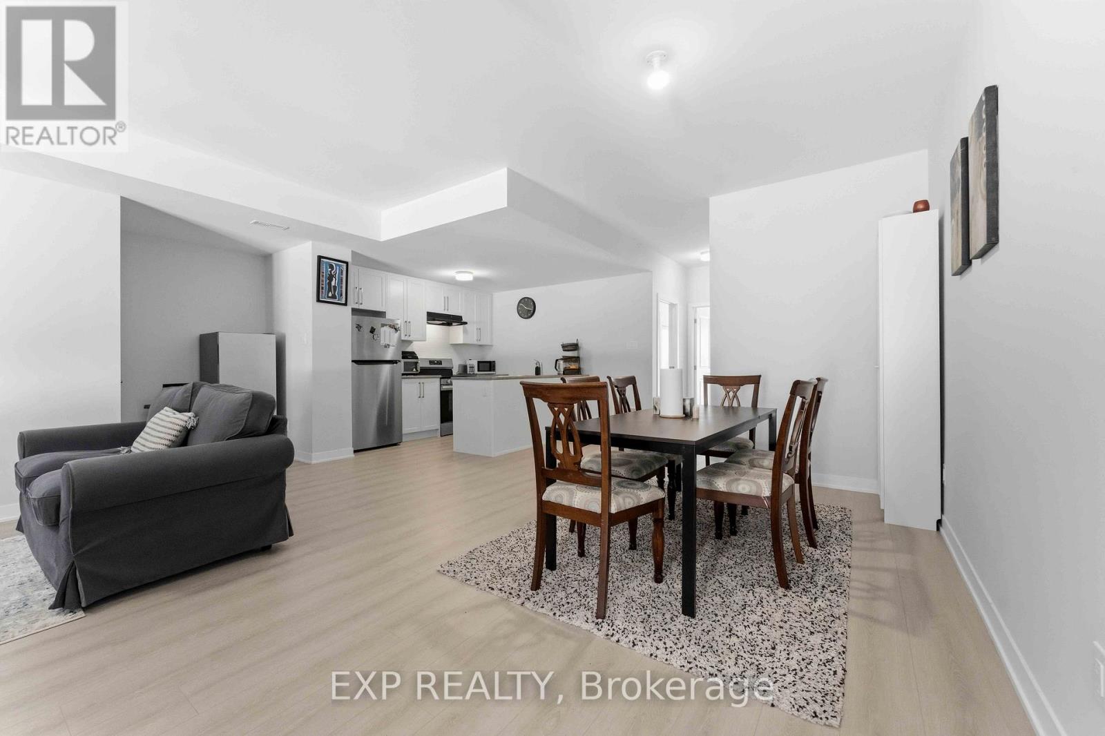 116 Parnian Private, Ottawa, Ontario  K2J 4H7 - Photo 6 - X12859596