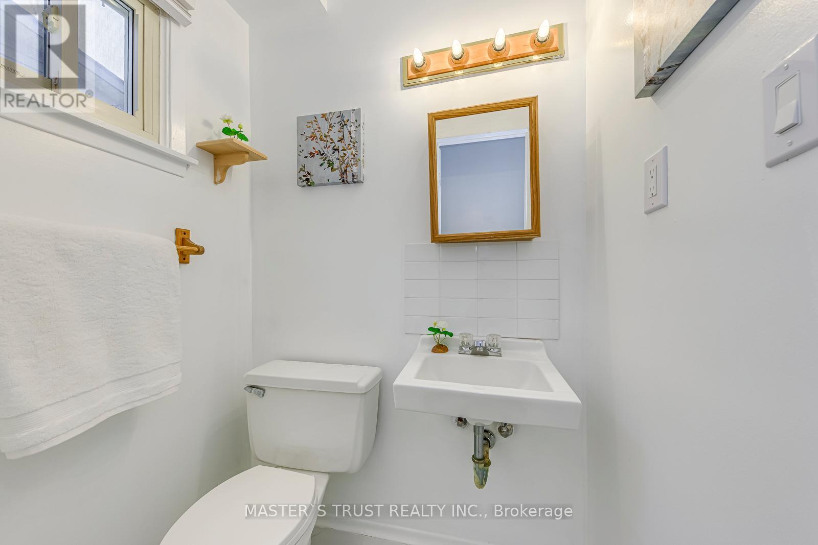 6411 Chaumont Crescent, Mississauga (Meadowvale), Ontario  L5N 2M7 - Photo 21 - W12694538