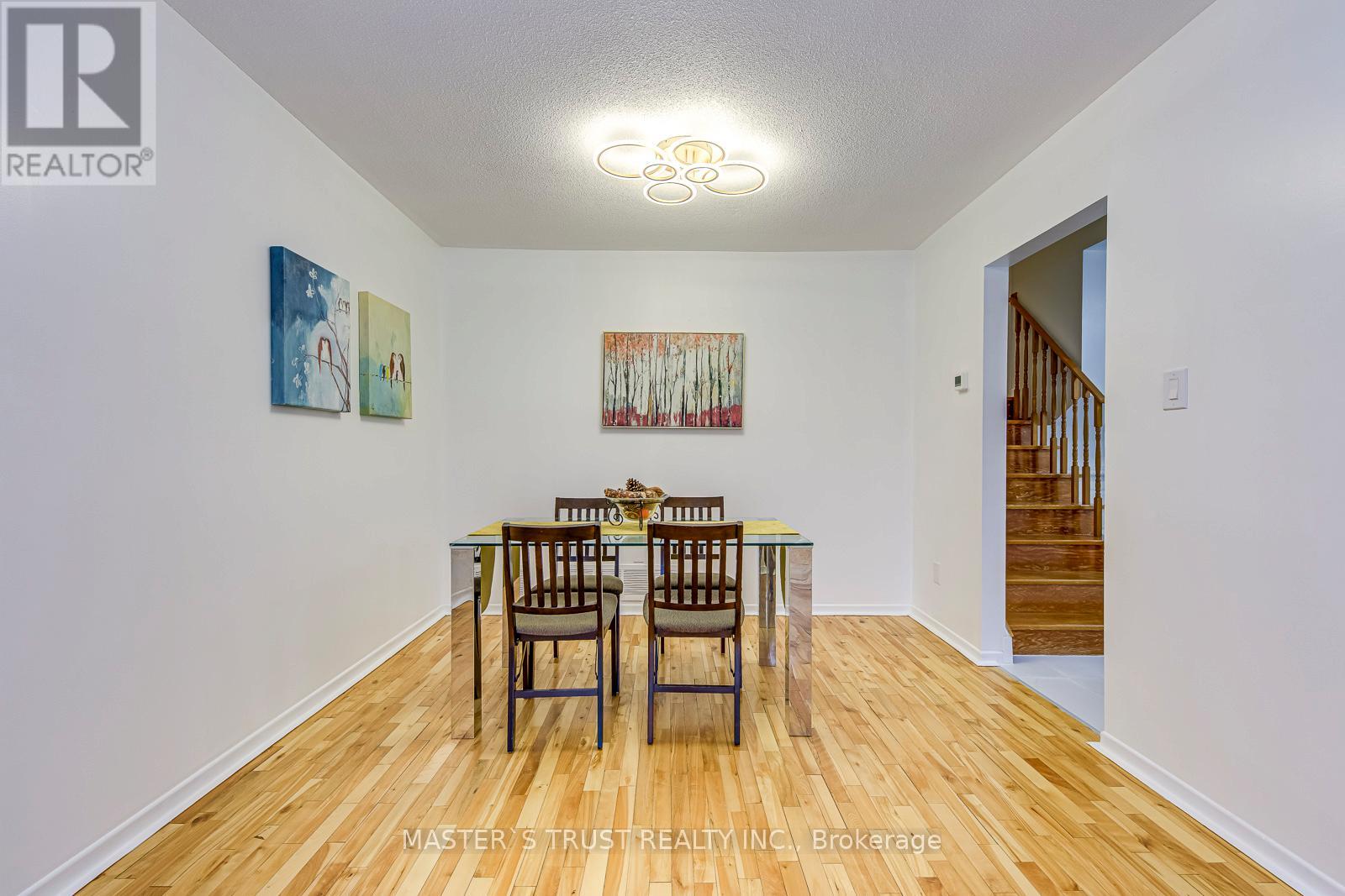 6411 Chaumont Crescent, Mississauga (Meadowvale), Ontario  L5N 2M7 - Photo 9 - W12694538