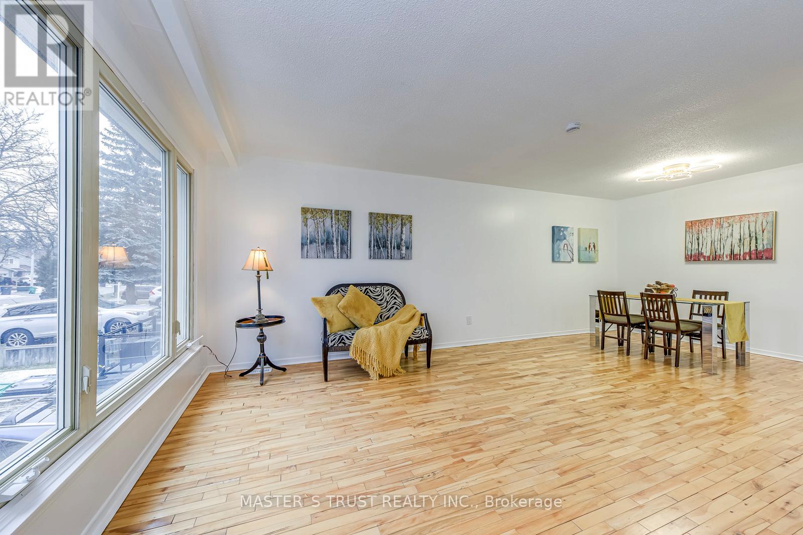 6411 Chaumont Crescent, Mississauga (Meadowvale), Ontario  L5N 2M7 - Photo 6 - W12694538