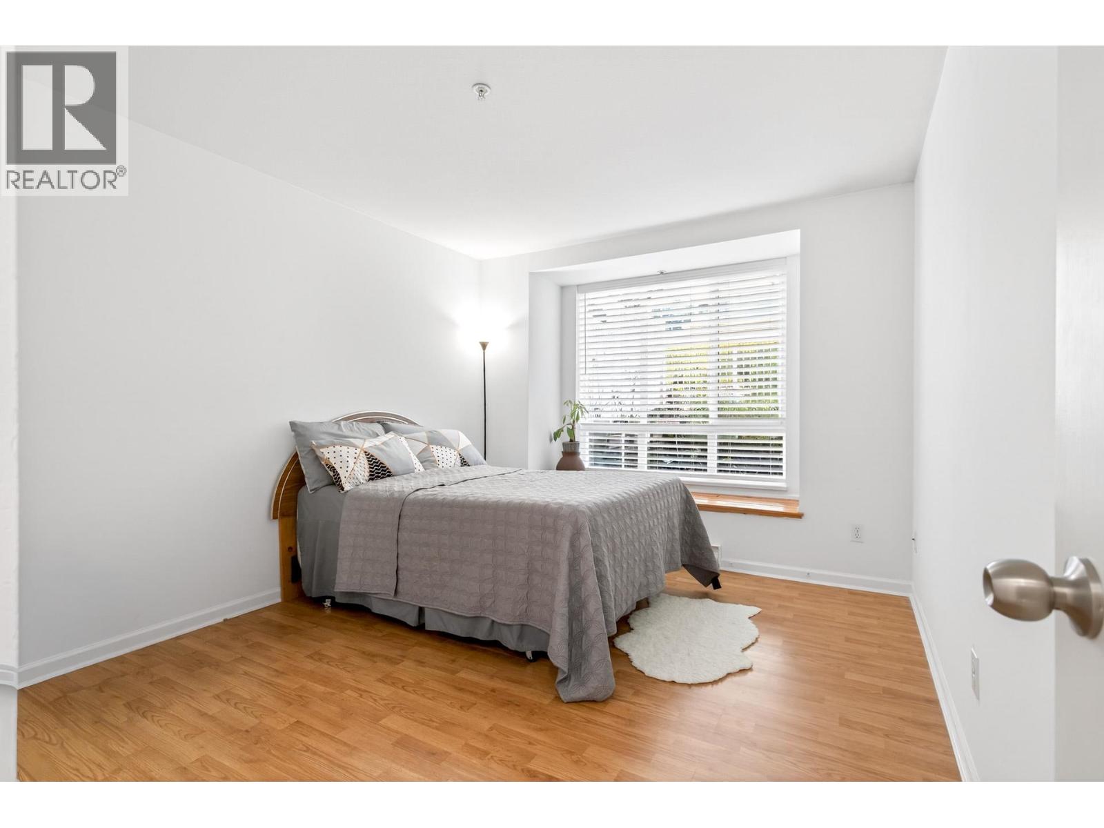 Listing Picture 19 of 32 : 20 6588 SOUTHOAKS CRESCENT, Burnaby / 本拿比 - 魯藝地產 Yvonne Lu Group - MLS Medallion Club Member