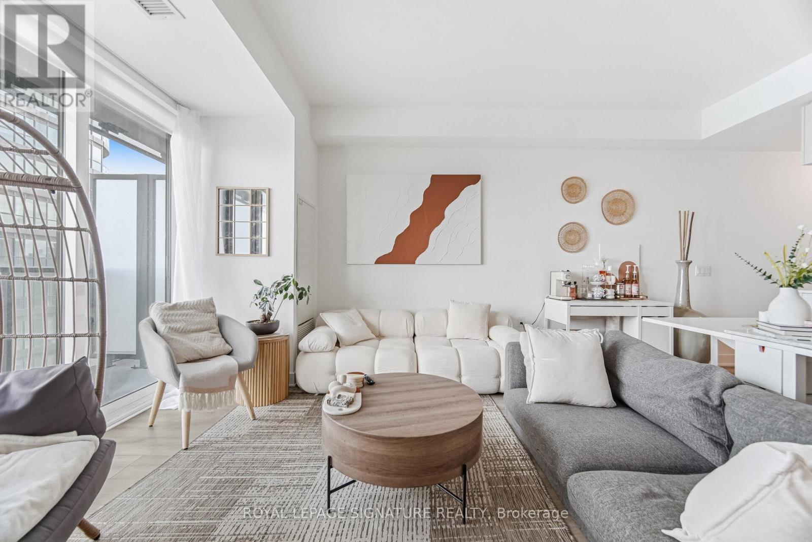 2904 - 575 Bloor Street E, Toronto, Ontario  M4W 0B2 - Photo 5 - C12859598