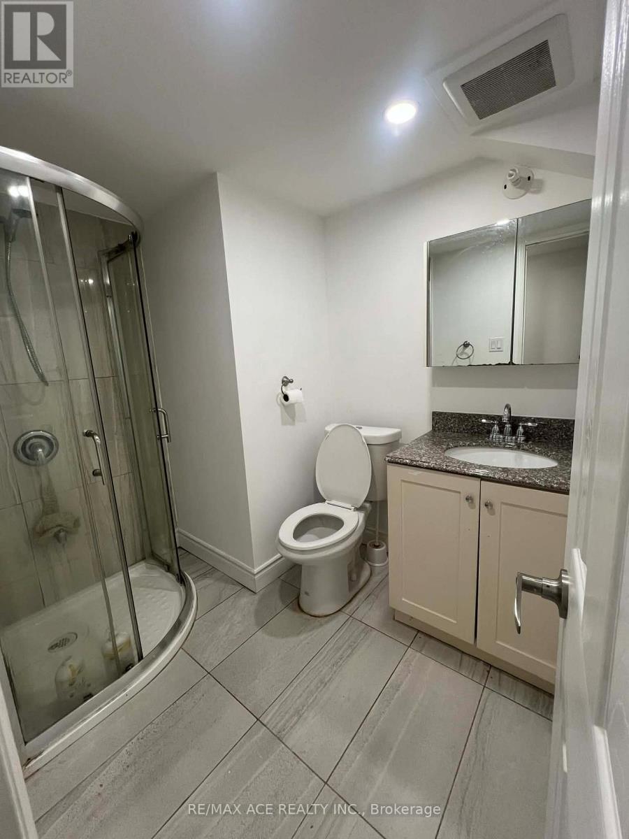 Bsmt - 23 Ada Crescent, Toronto, Ontario  M1P 4A9 - Photo 9 - E12859600