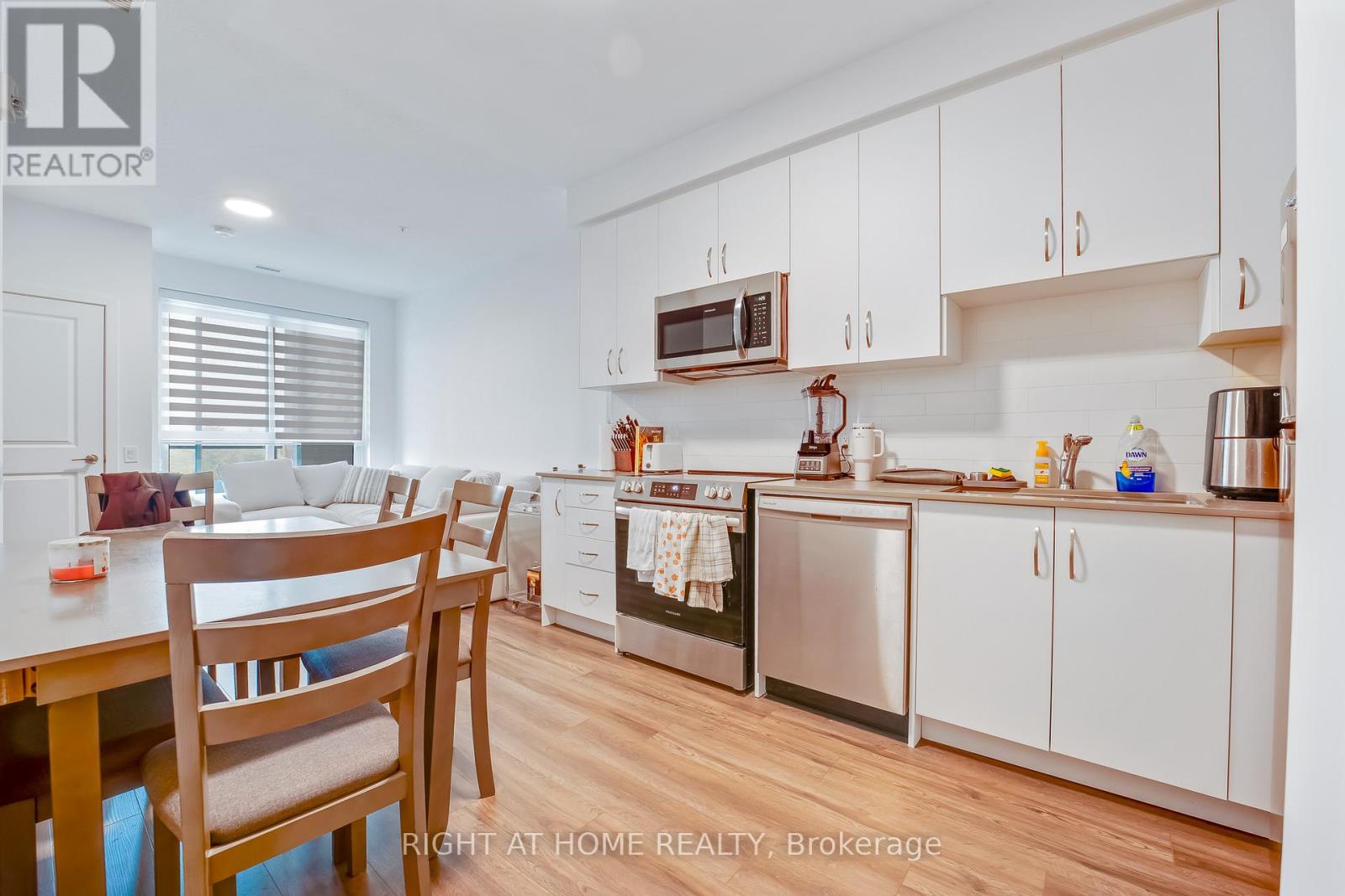 425 - 385 Arctic Red Drive, Oshawa, Ontario  L1L 0W9 - Photo 8 - E12854494