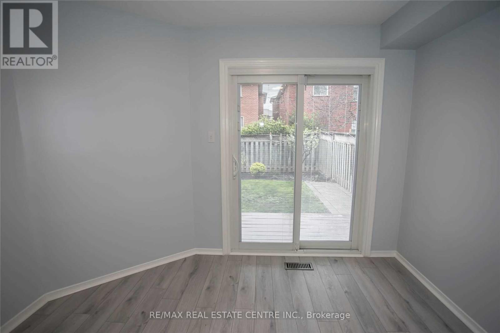 6361 Longspur Road, Mississauga, Ontario  L5N 6H1 - Photo 14 - W12790806