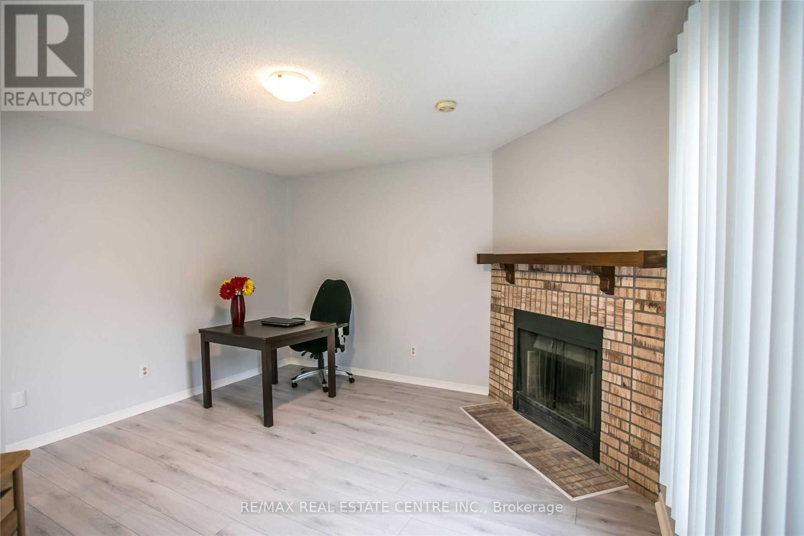 6361 Longspur Road, Mississauga, Ontario  L5N 6H1 - Photo 17 - W12790806