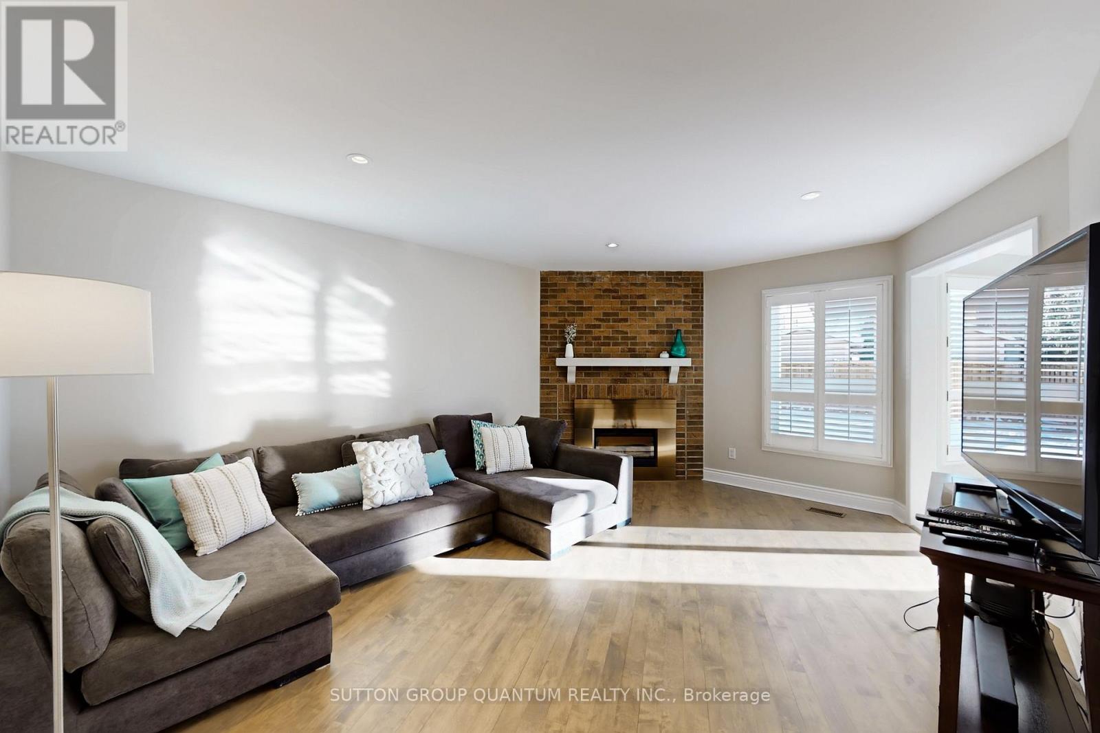 314 Leacock Avenue, Oakville, Ontario  L6H 5J1 - Photo 15 - W12859582