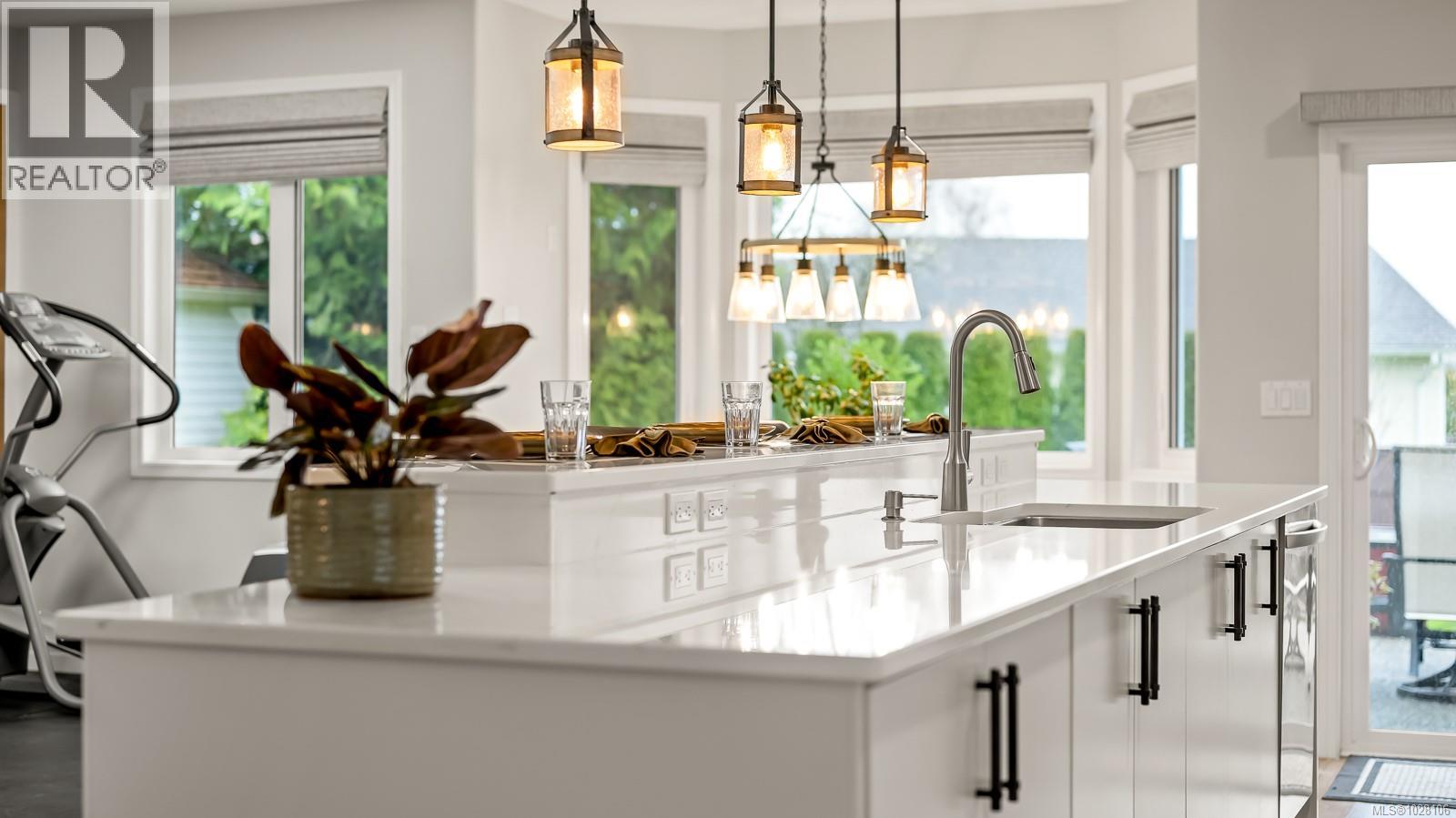 1310 Pheasant Pl, Courtenay, British Columbia  V9N 8N2 - Photo 6 - 1028106