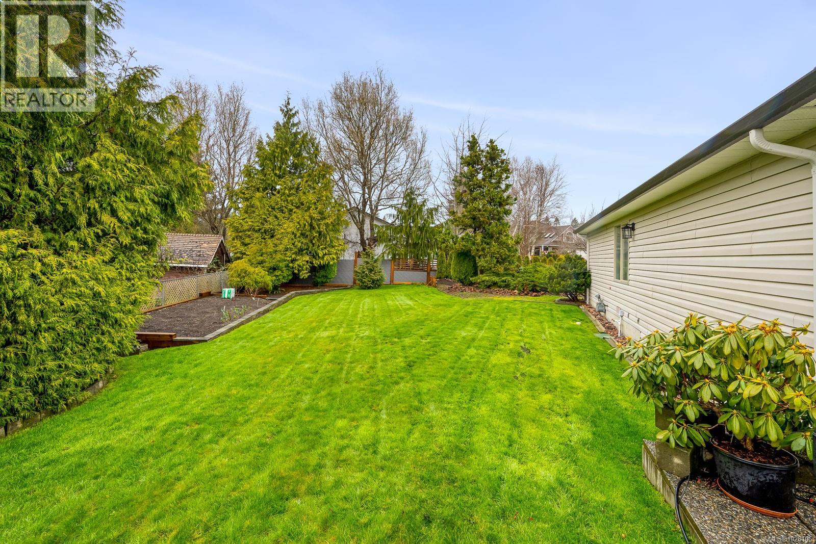 1310 Pheasant Pl, Courtenay, British Columbia  V9N 8N2 - Photo 50 - 1028106