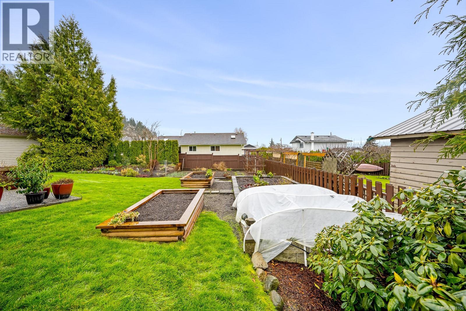 1310 Pheasant Pl, Courtenay, British Columbia  V9N 8N2 - Photo 58 - 1028106