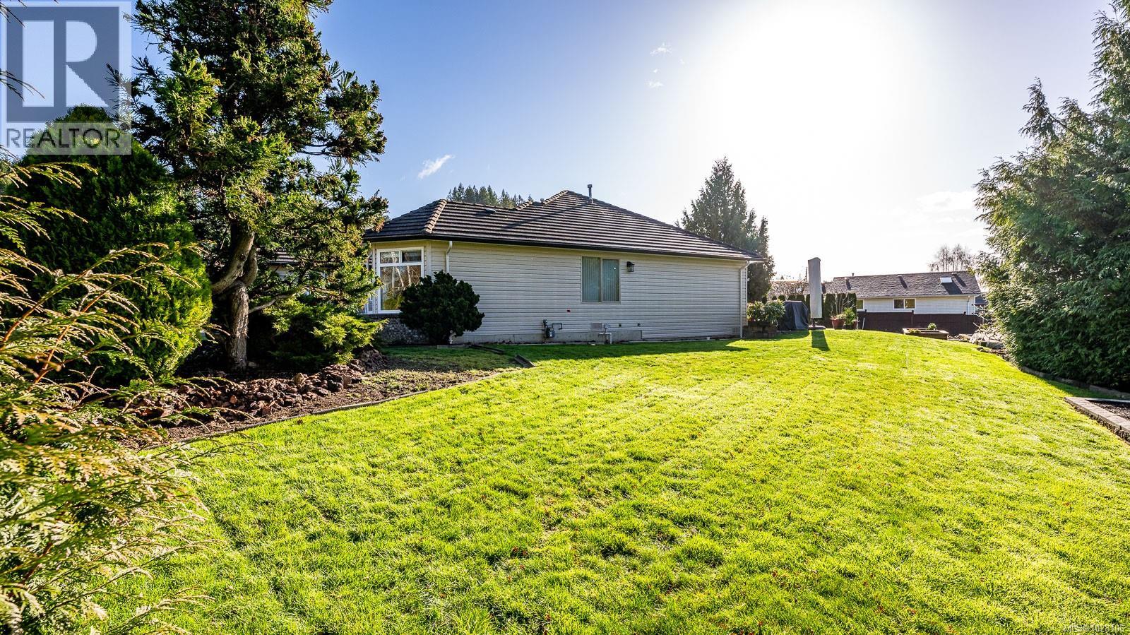 1310 Pheasant Pl, Courtenay, British Columbia  V9N 8N2 - Photo 63 - 1028106