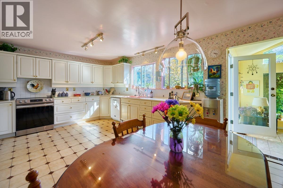 4228 Craigflower Drive, Richmond, British Columbia  V7C 4W3 - Photo 4 - R3096243