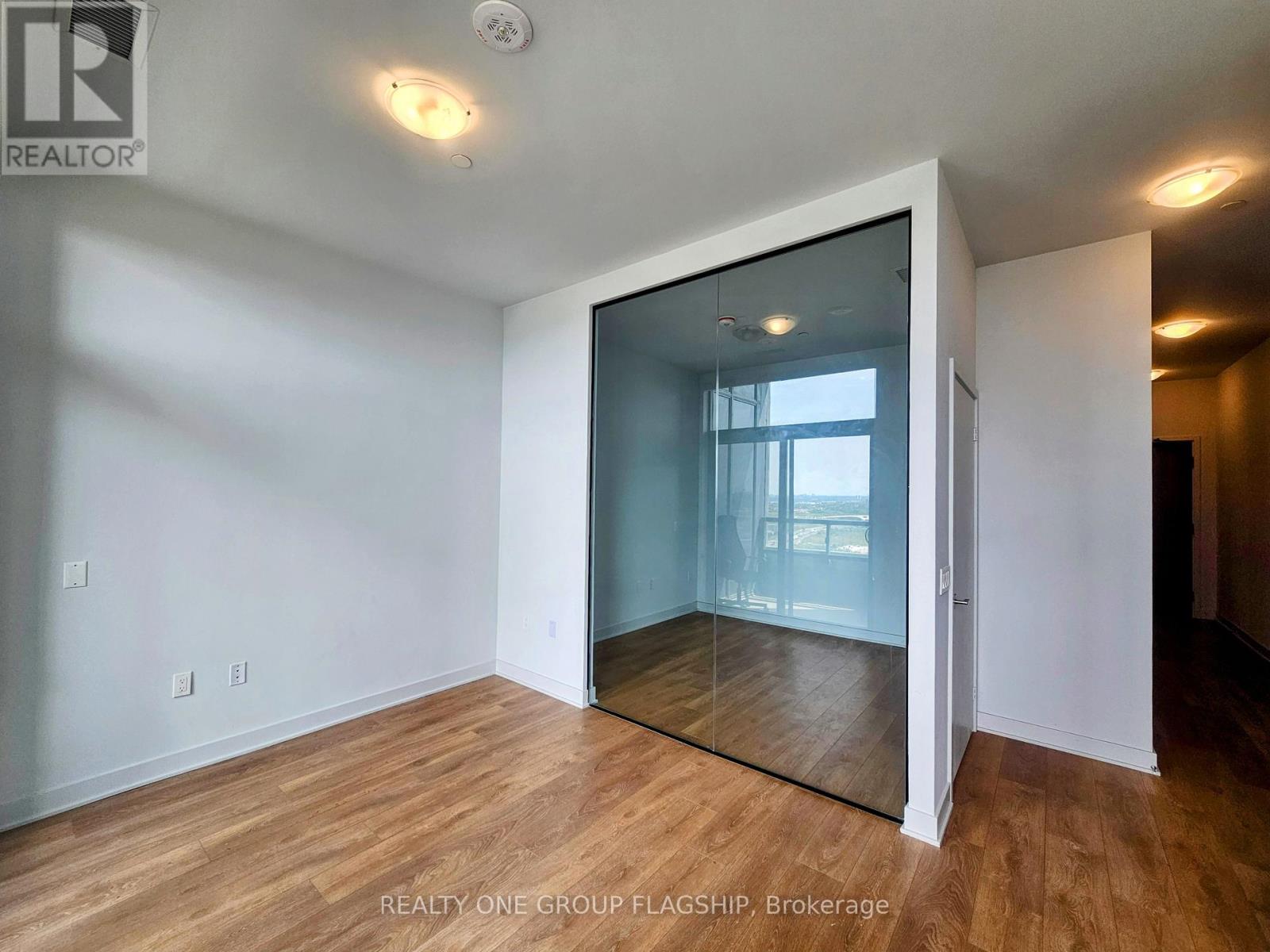 2008 - 2920 Highway 7, Vaughan, Ontario  L4K 0P4 - Photo 3 - N12859608