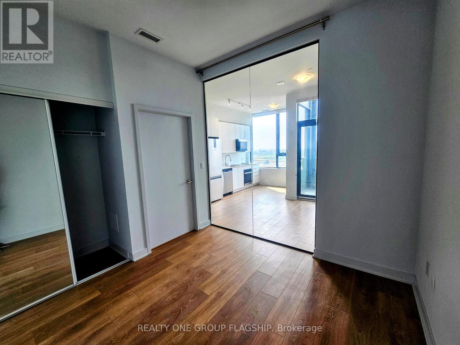 2008 - 2920 Highway 7, Vaughan, Ontario  L4K 0P4 - Photo 8 - N12859608