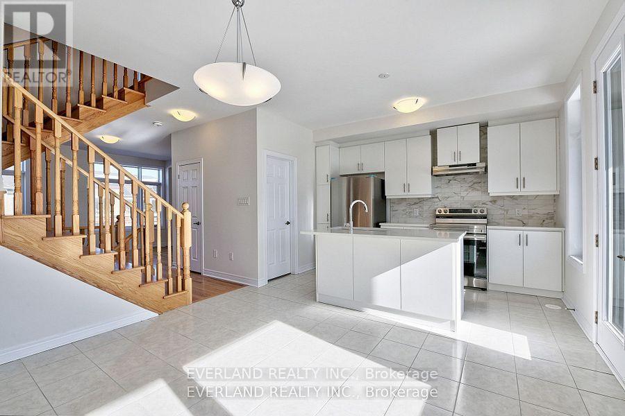 173 Mumbai Drive, Markham, Ontario  L3S 4N3 - Photo 5 - N12859476