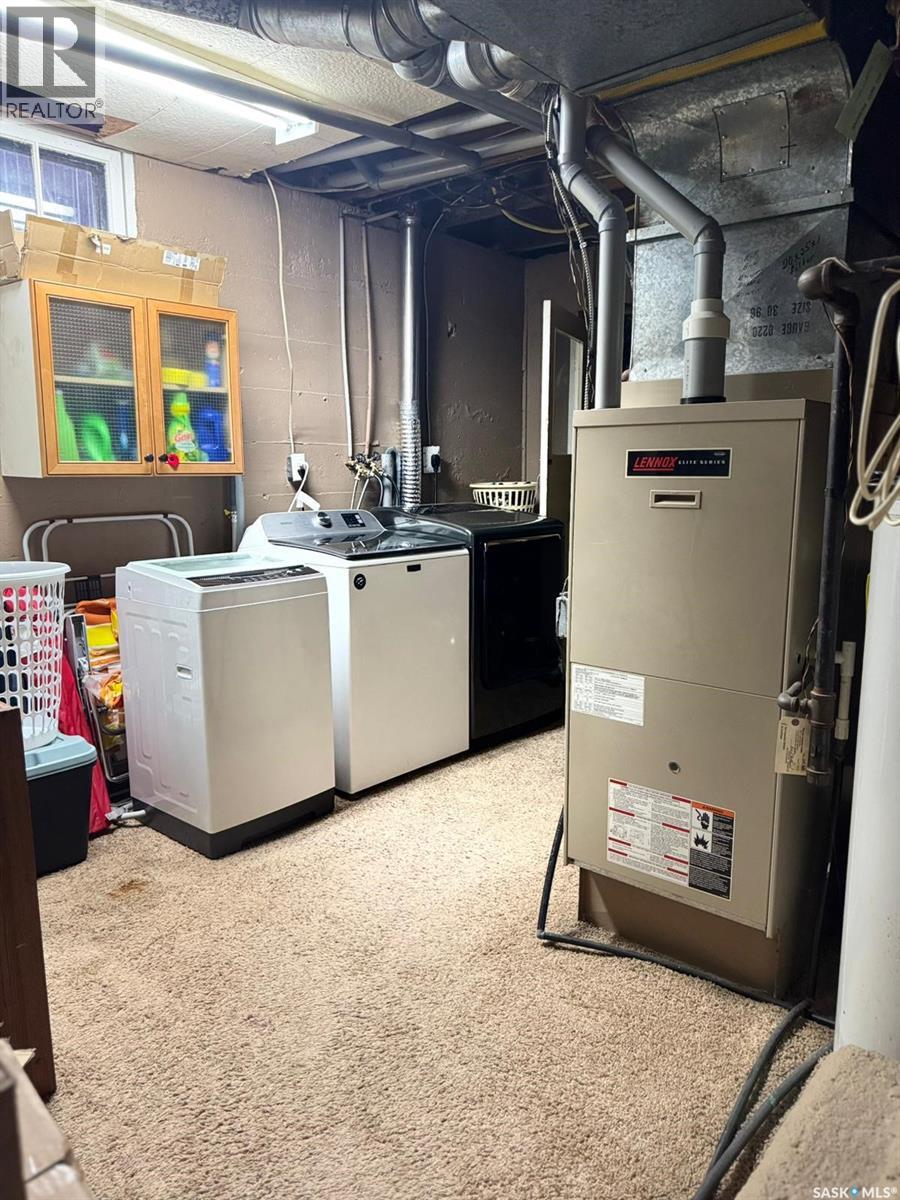 1515 2nd Street, Estevan, Saskatchewan  S4A 0M7 - Photo 40 - SK029930