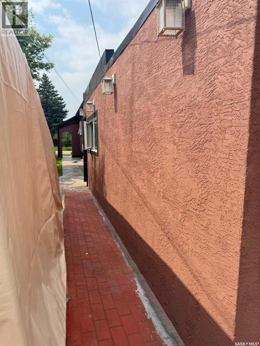 1515 2nd Street, Estevan, Saskatchewan  S4A 0M7 - Photo 6 - SK029930