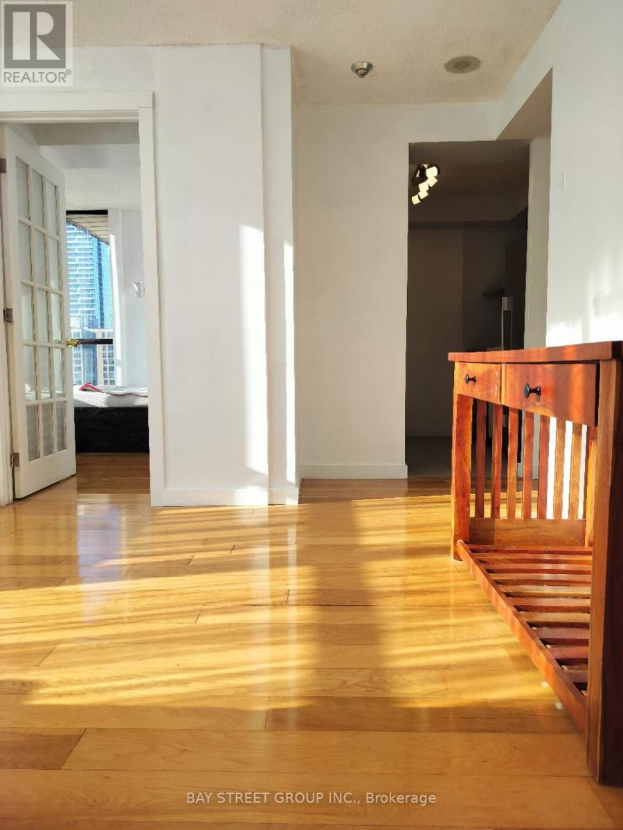 Ph 01 - 117 Gerrard Street E, Toronto, Ontario  M5B 2L4 - Photo 25 - C12768946