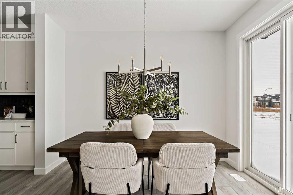 239 Creekstone Circle Sw, Calgary, Alberta  T2X 5M5 - Photo 10 - A2276232