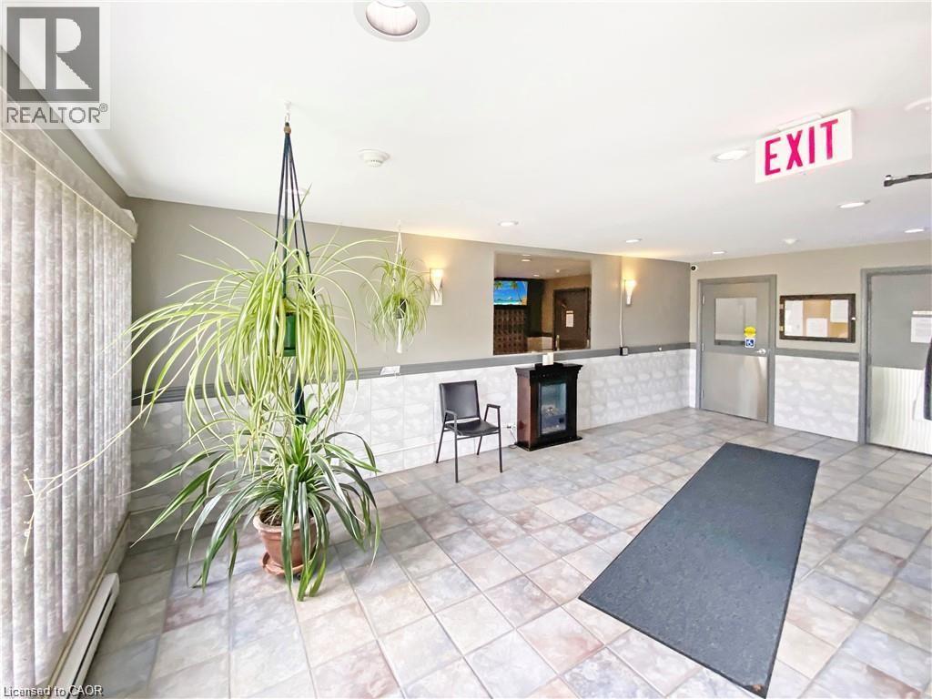 65 Highland Crescent Unit# 502, Kitchener, Ontario  N2M 5M8 - Photo 3 - 40807859