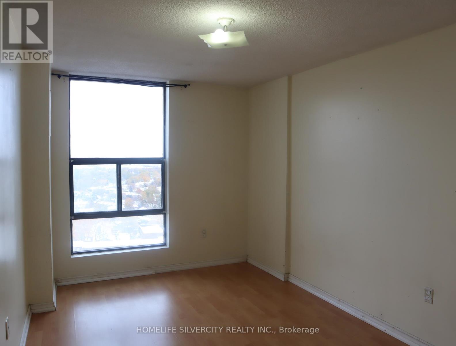 2009 - 4 Kings Cross Road, Brampton, Ontario  L6T 3X8 - Photo 5 - W12859612