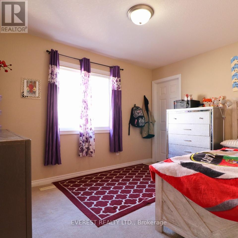 949 Marigold Street, London North, Ontario  N5X 4N8 - Photo 9 - X12859636