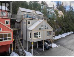 1 2166 SARAJEVO DRIVE, Whistler, British Columbia