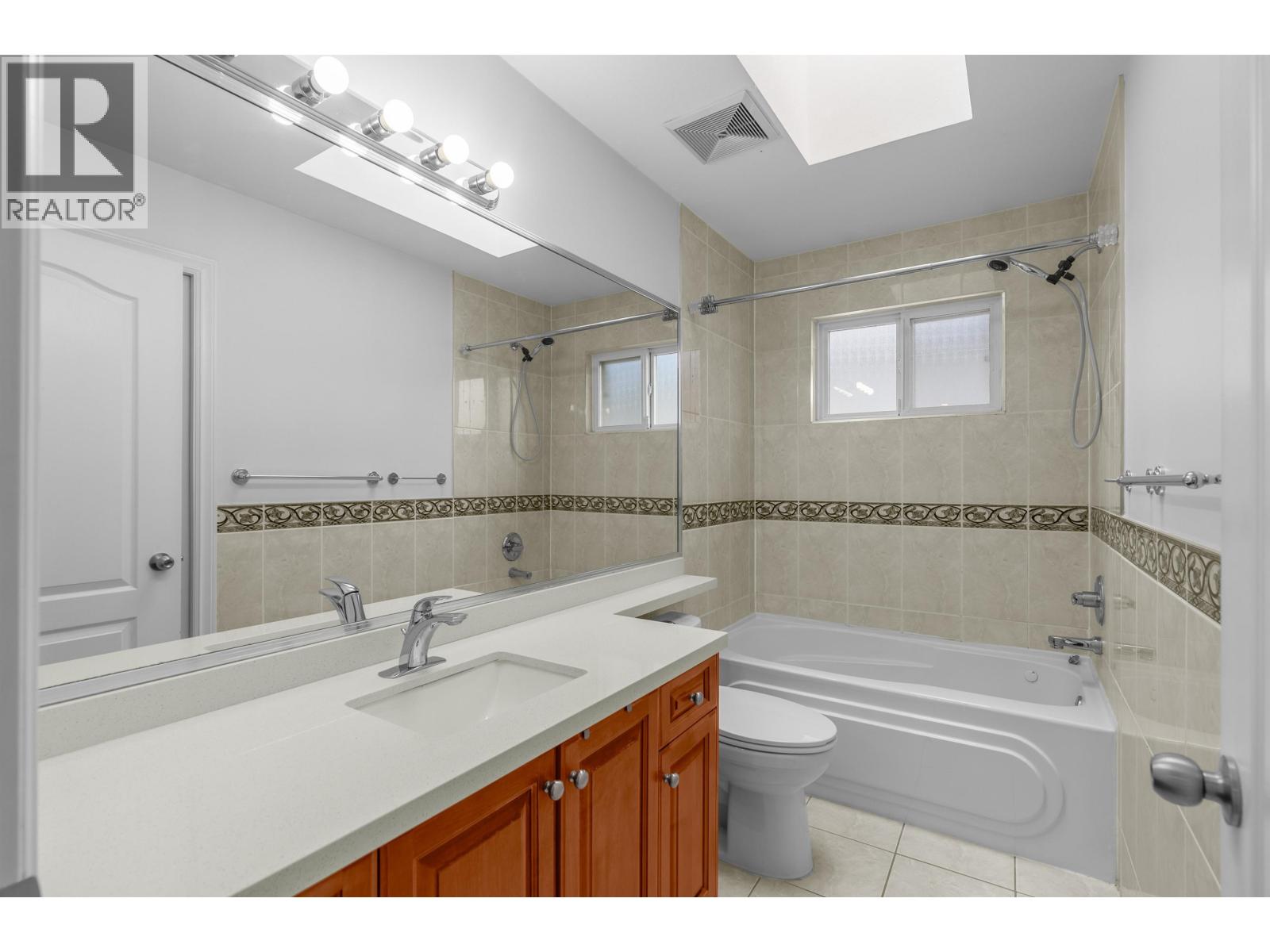 5227 Norfolk Street, Burnaby, British Columbia  V5G 1G3 - Photo 15 - R3097276