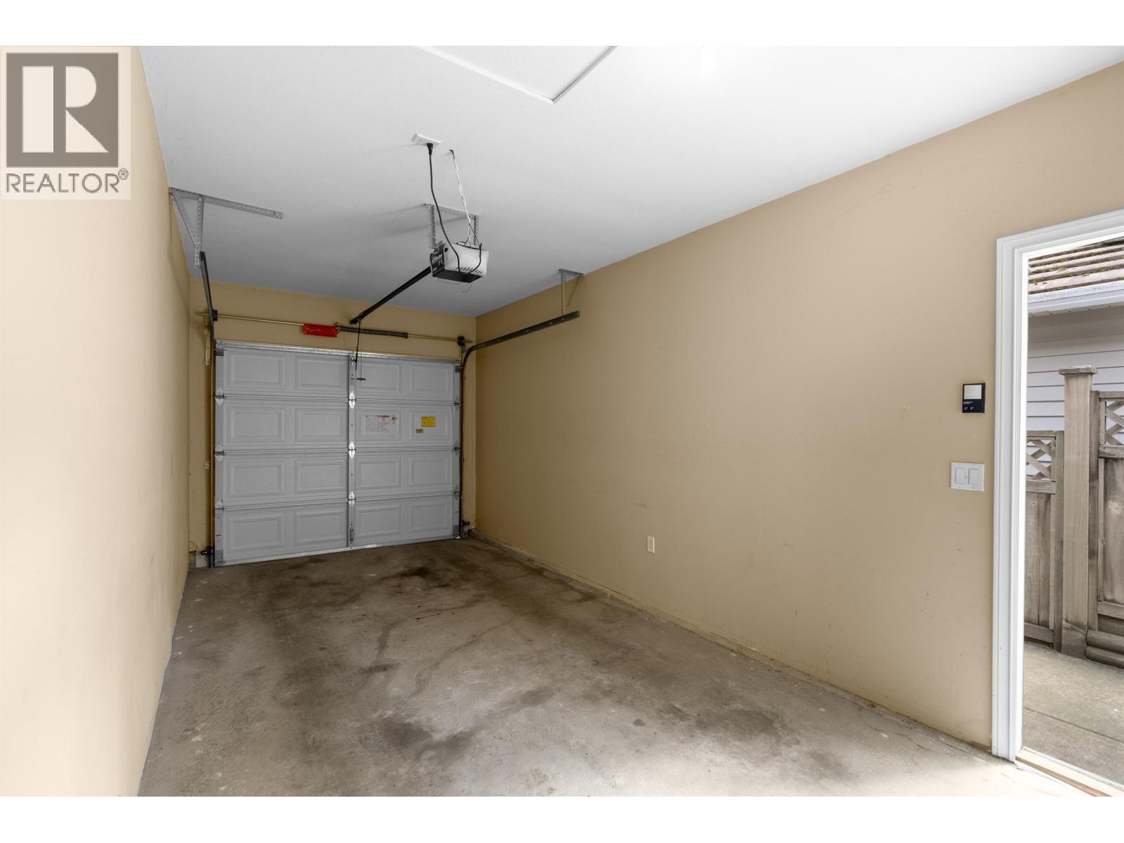 5227 Norfolk Street, Burnaby, British Columbia  V5G 1G3 - Photo 17 - R3097276